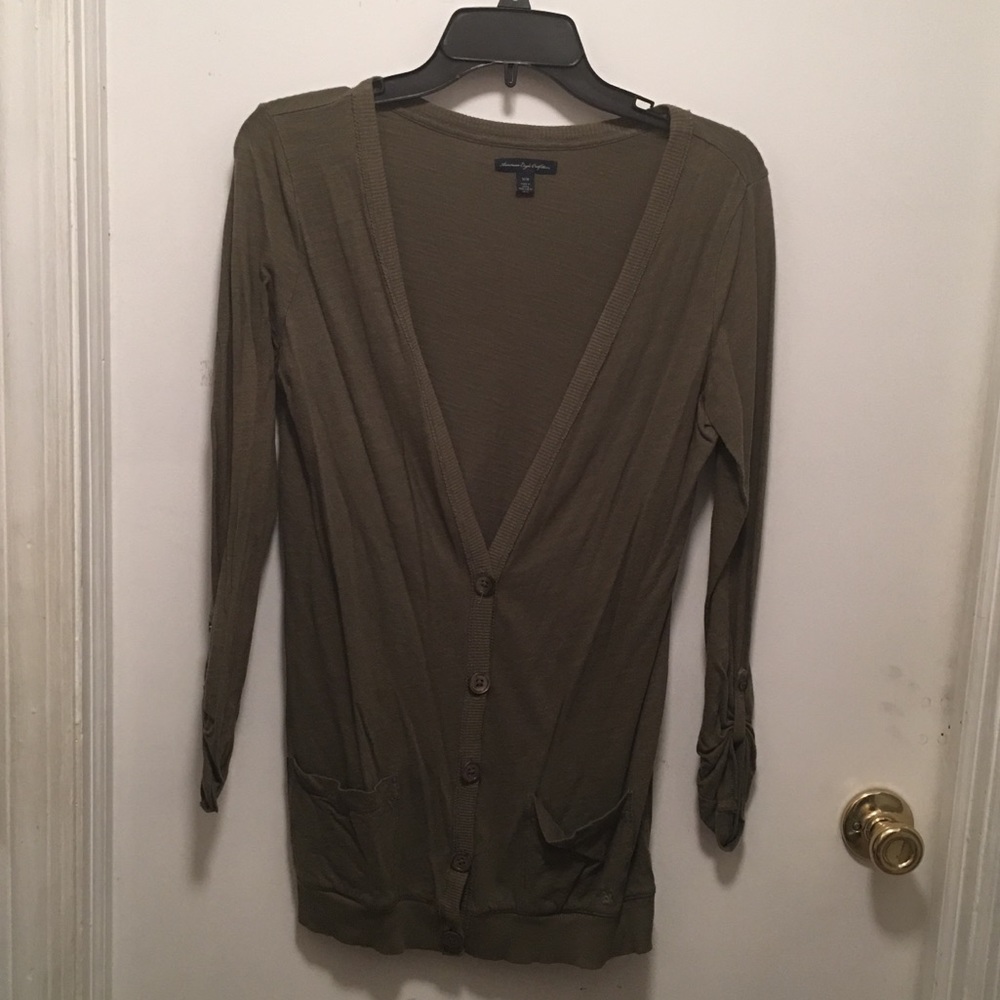 American Eagle olive green cardigan with buttons